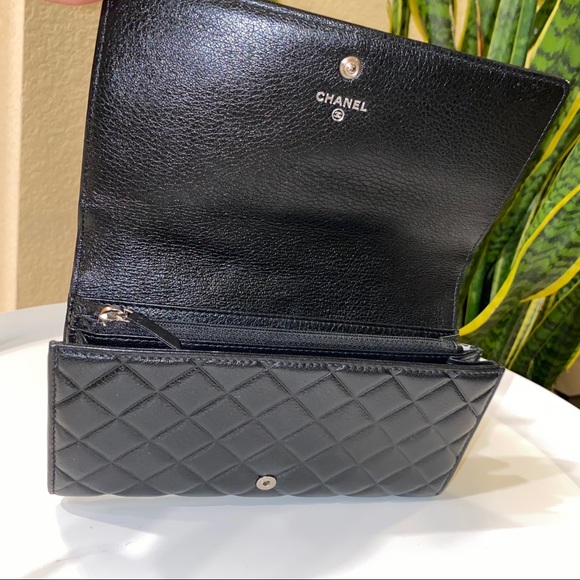 EUC Chanel Diamond CC Black Calfskin Flap Wallet - Picture 7 of 9